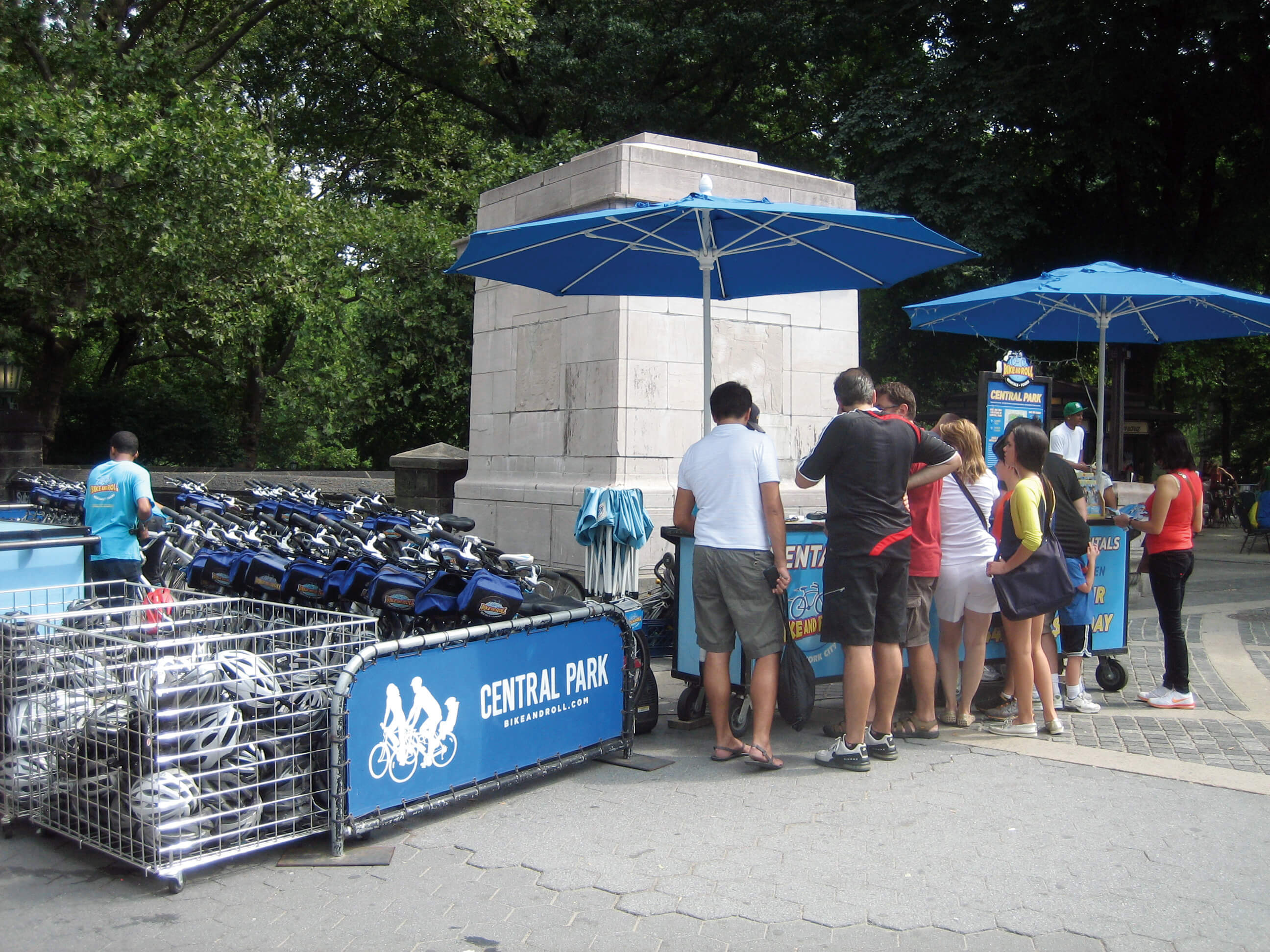 Central Park Bike Rentals at Columbus Circle West Bike & Roll New York Central Park Bike
